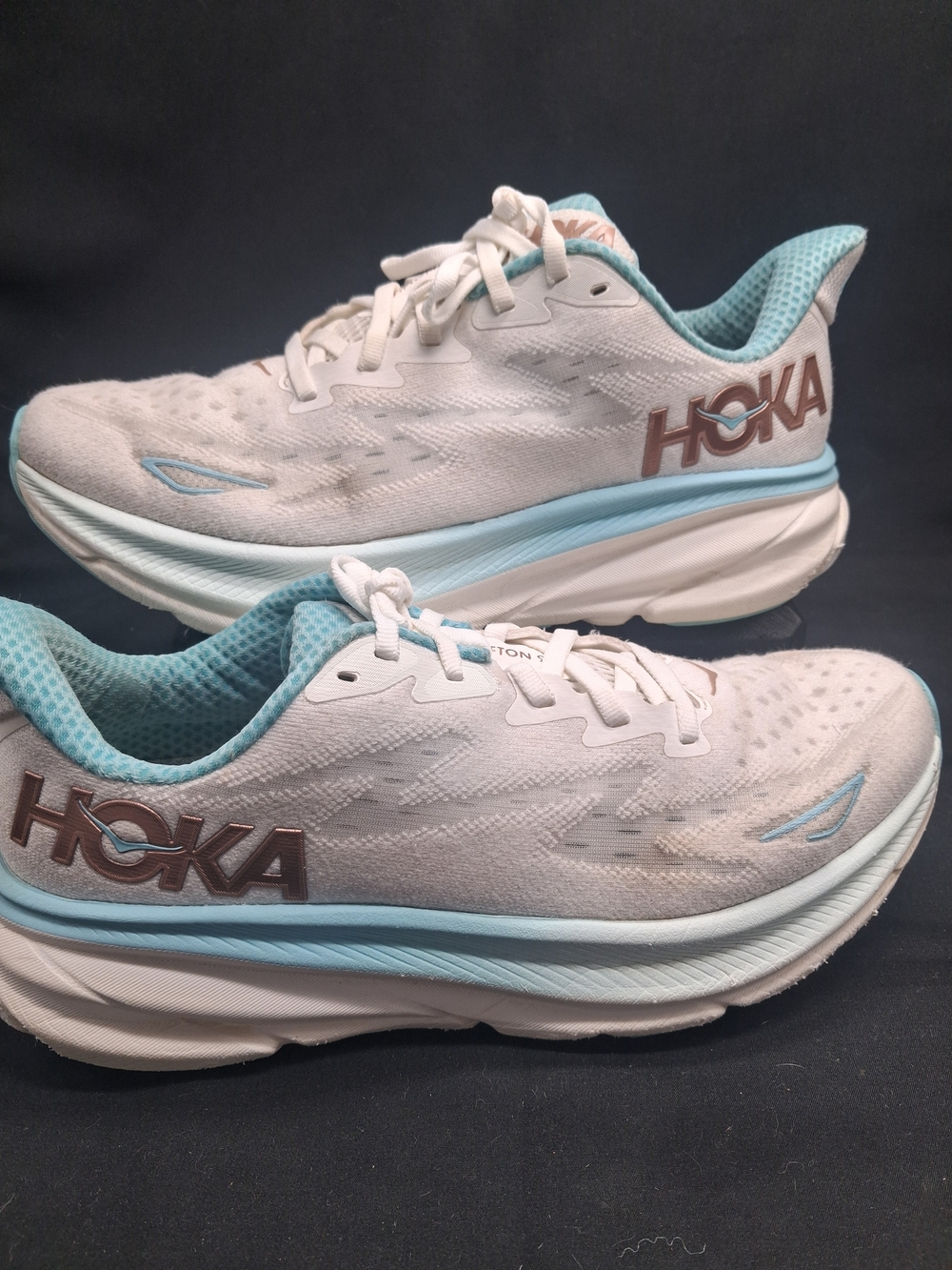 Hoka One One White & Light Blue Women's Cushioned Running Sneakers. Clifton 9